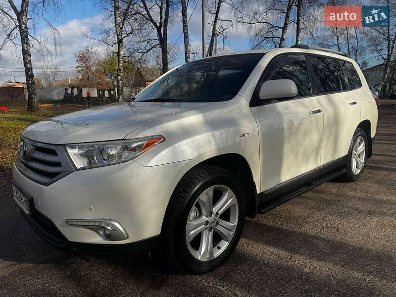 Внедорожник / Кроссовер Toyota Highlander 2012 в Ахтырке фото 8 Внедорожник / Кроссовер Toyota Highlander 2012 в Ахтырке