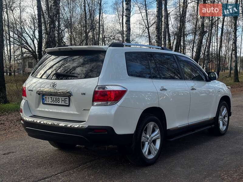 Внедорожник / Кроссовер Toyota Highlander 2012 в Ахтырке фото 16 Внедорожник / Кроссовер Toyota Highlander 2012 в Ахтырке