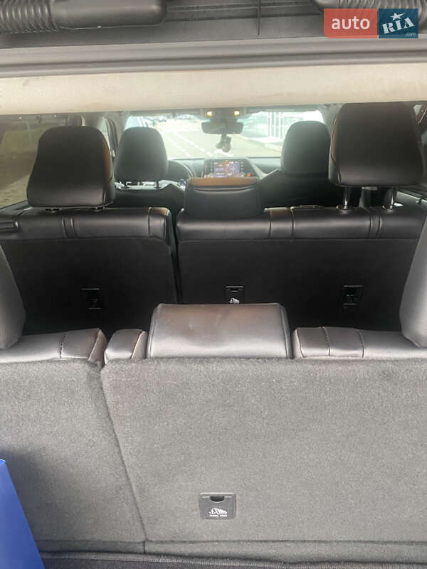 Внедорожник / Кроссовер Toyota Highlander 2022 в Киеве