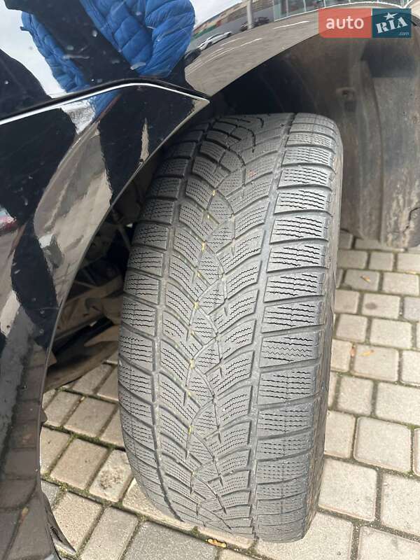 Позашляховик / Кросовер Toyota Highlander 2010 в Кривому Розі