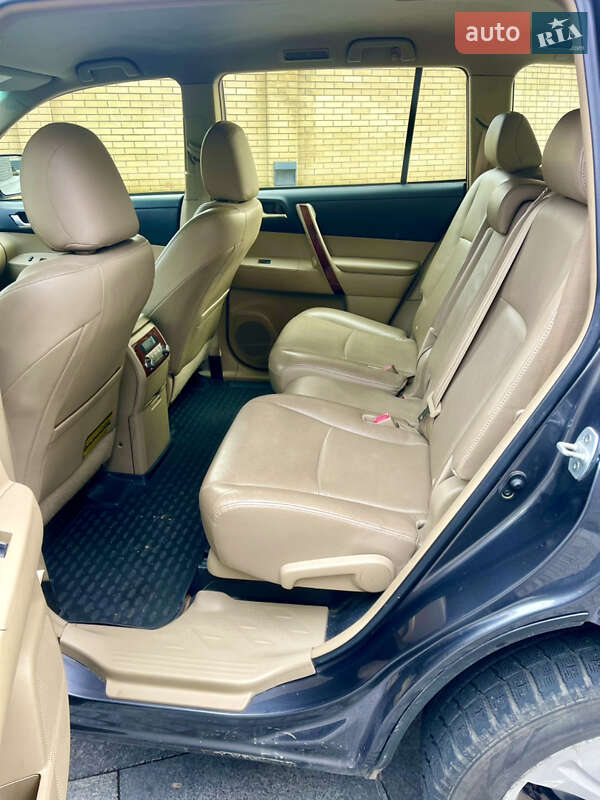Внедорожник / Кроссовер Toyota Highlander 2012 в Киеве фото 8 Внедорожник / Кроссовер Toyota Highlander 2012 в Киеве