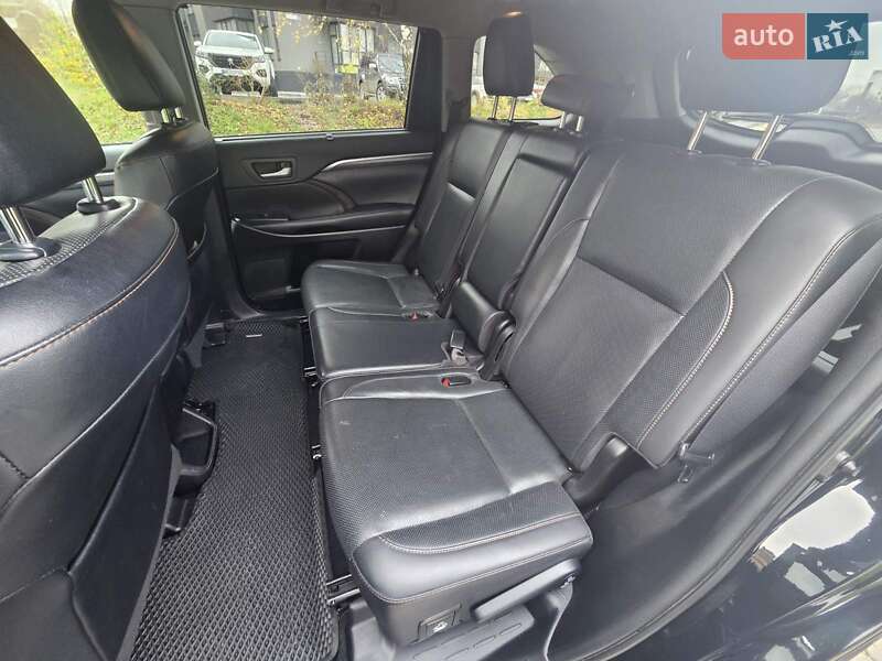 Позашляховик / Кросовер Toyota Highlander 2019 в Хмельницькому