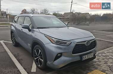 Внедорожник / Кроссовер Toyota Highlander 2020 в Киеве