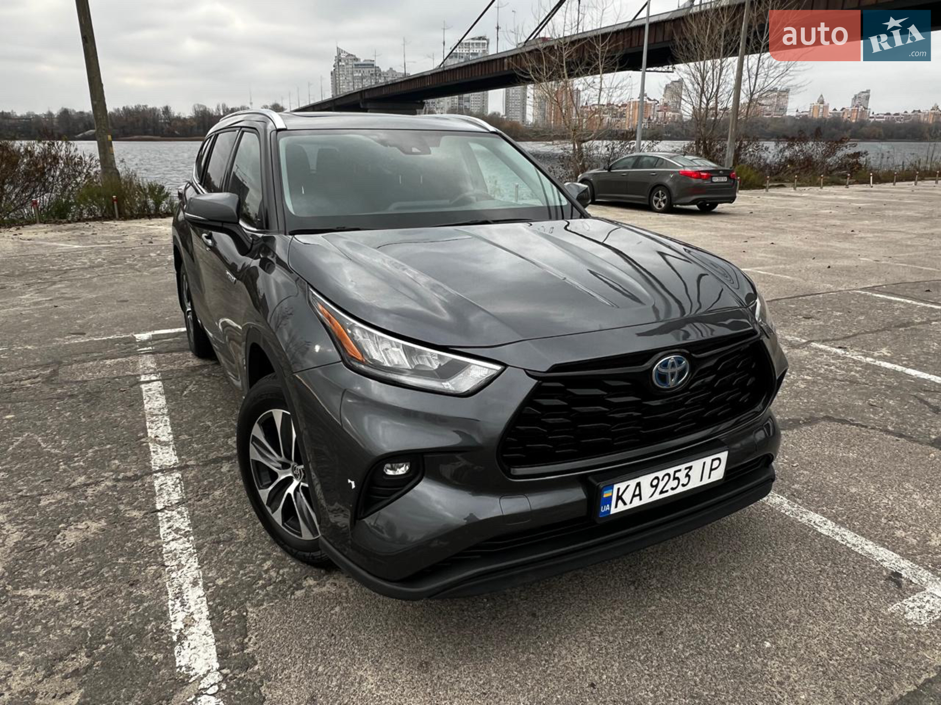 2020 Toyota Highlander - мініатюра 2