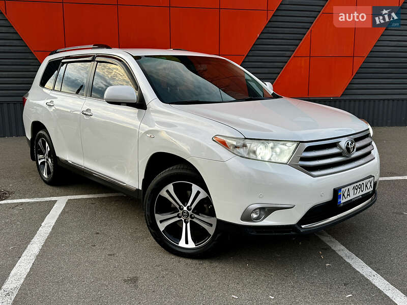 Внедорожник / Кроссовер Toyota Highlander 2012 в Киеве