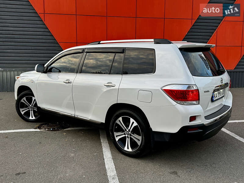 Внедорожник / Кроссовер Toyota Highlander 2012 в Киеве