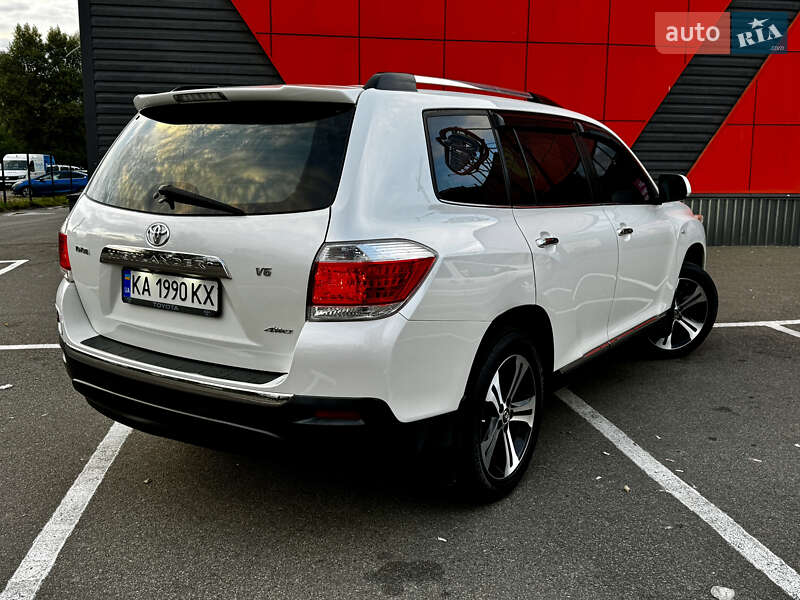 Внедорожник / Кроссовер Toyota Highlander 2012 в Киеве
