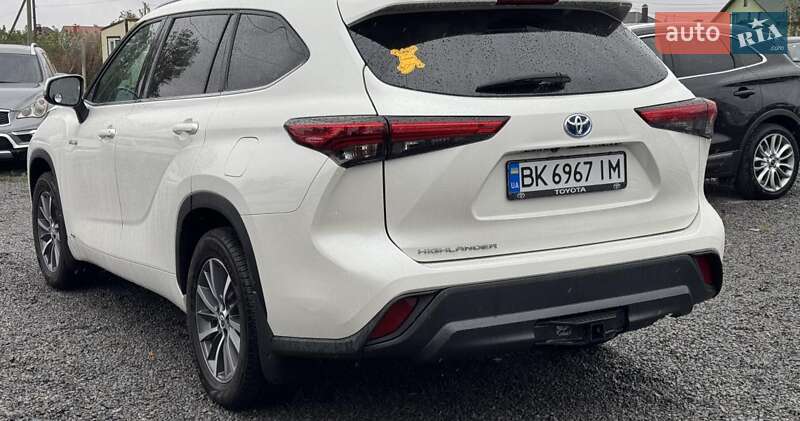 Внедорожник / Кроссовер Toyota Highlander 2020 в Ровно