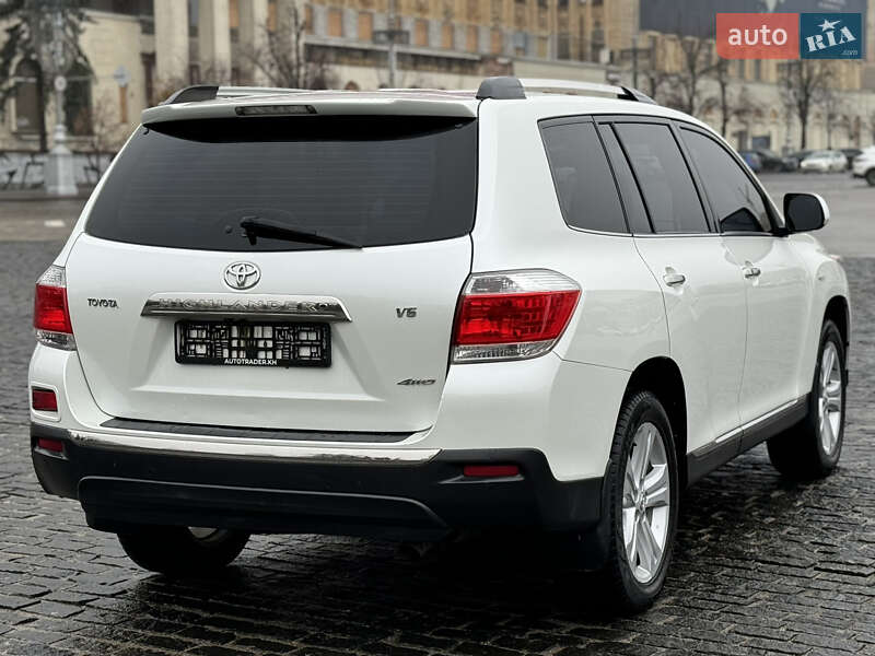 Внедорожник / Кроссовер Toyota Highlander 2012 в Харькове