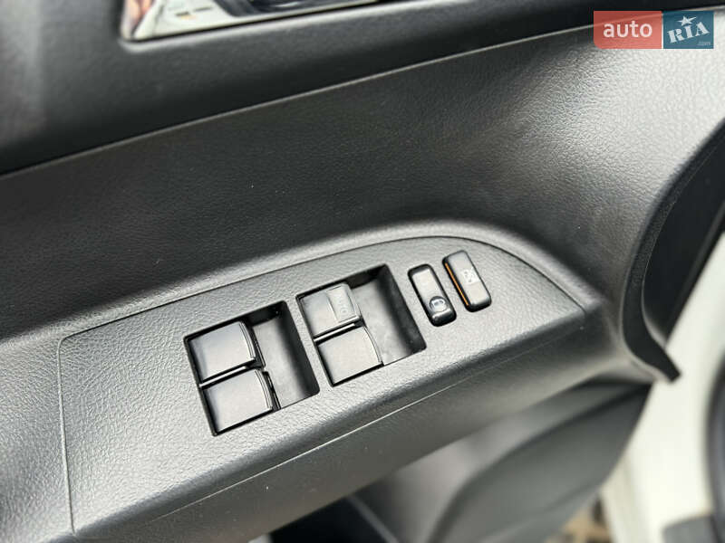 Внедорожник / Кроссовер Toyota Highlander 2012 в Харькове