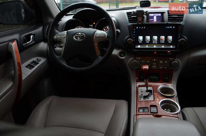 Внедорожник / Кроссовер Toyota Highlander 2008 в Киеве