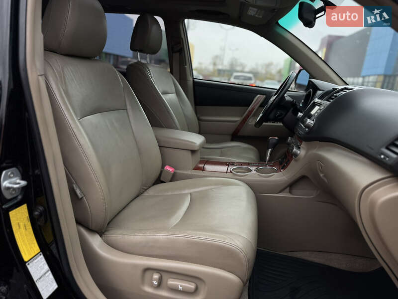 Внедорожник / Кроссовер Toyota Highlander 2008 в Киеве