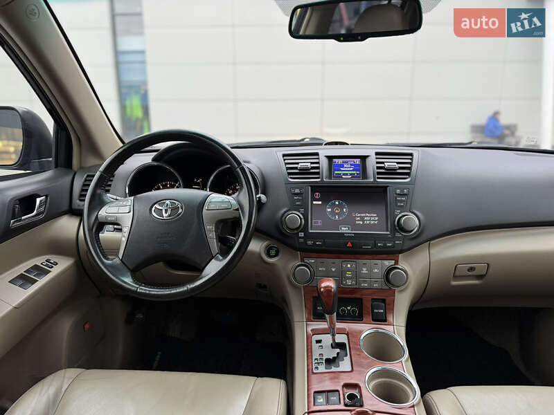 Внедорожник / Кроссовер Toyota Highlander 2008 в Киеве