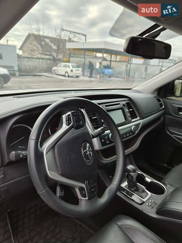 Позашляховик / Кросовер Toyota Highlander 2016 в Харкові фото 6 Позашляховик / Кросовер Toyota Highlander 2016 в Харкові