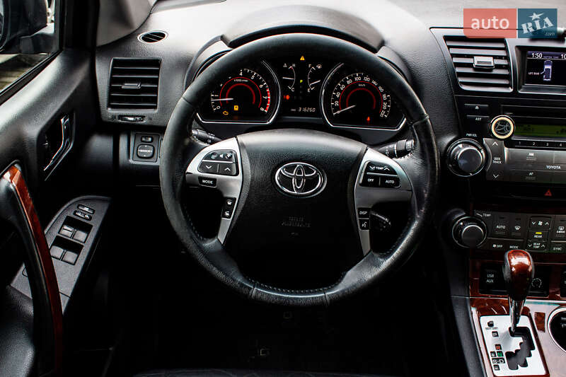 Позашляховик / Кросовер Toyota Highlander 2011 в Львові фото 50 Позашляховик / Кросовер Toyota Highlander 2011 в Львові