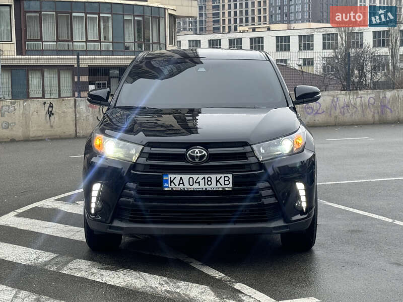 Внедорожник / Кроссовер Toyota Highlander 2018 в Киеве фото 3 Внедорожник / Кроссовер Toyota Highlander 2018 в Киеве
