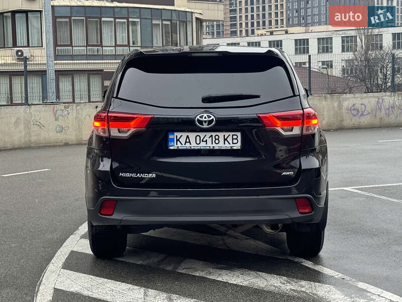 Внедорожник / Кроссовер Toyota Highlander 2018 в Киеве фото 6 Внедорожник / Кроссовер Toyota Highlander 2018 в Киеве