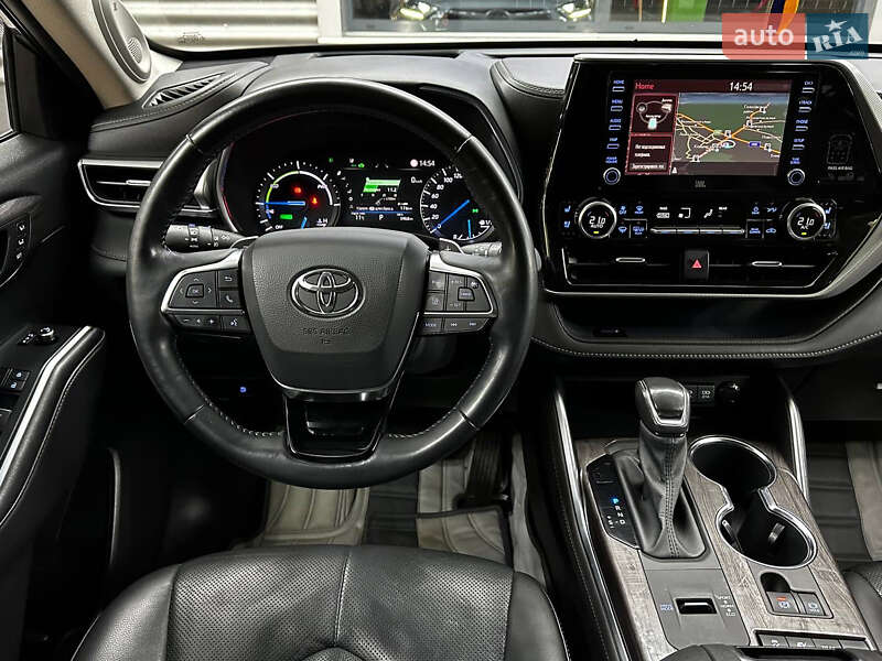 Внедорожник / Кроссовер Toyota Highlander 2020 в Киеве