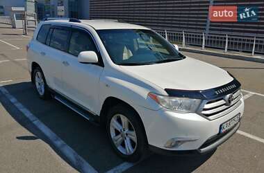 Внедорожник / Кроссовер Toyota Highlander 2013 в Киеве