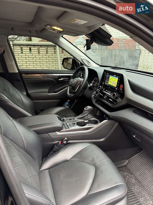 Внедорожник / Кроссовер Toyota Highlander 2022 в Виннице фото 30 Внедорожник / Кроссовер Toyota Highlander 2022 в Виннице