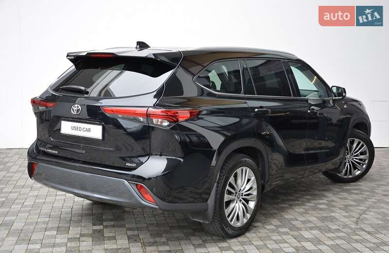 Позашляховик / Кросовер Toyota Highlander 2022 в Києві