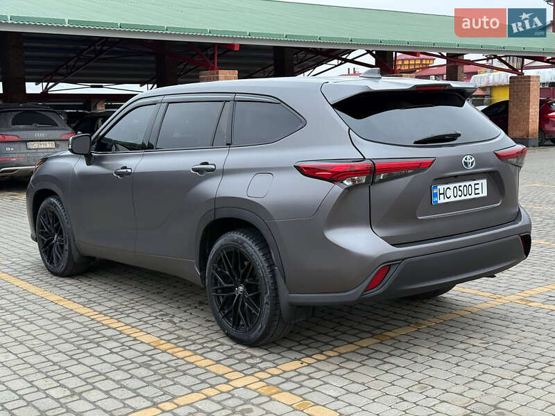 Позашляховик / Кросовер Toyota Highlander 2021 в Львові