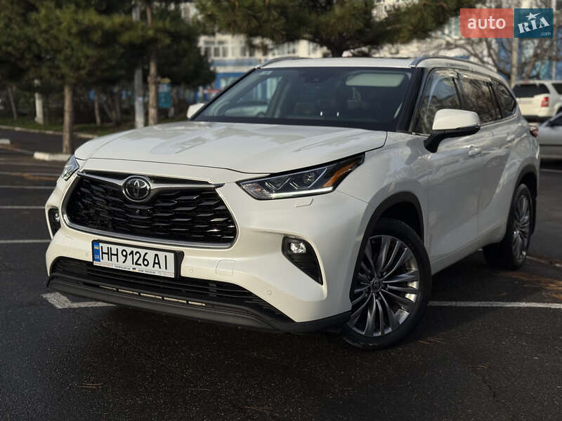 Toyota Highlander 2020