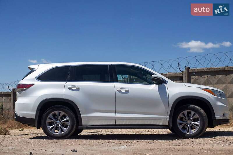 Внедорожник / Кроссовер Toyota Highlander 2014 в Одессе