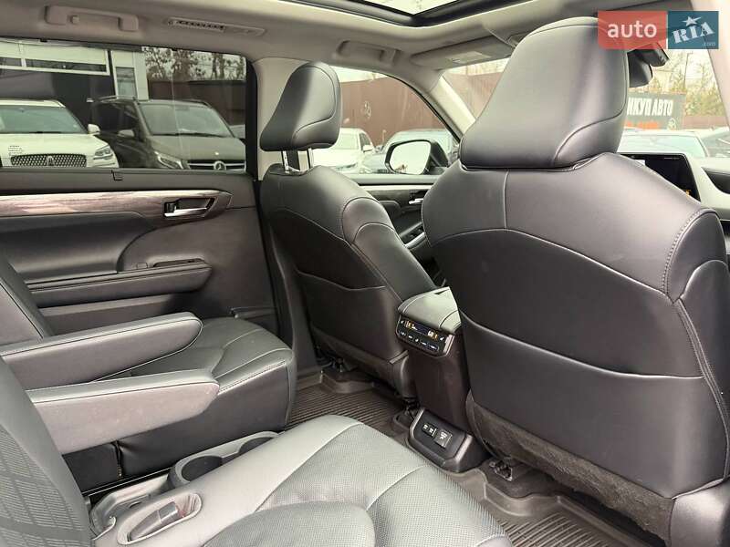 Позашляховик / Кросовер Toyota Highlander 2020 в Харкові фото 21 Позашляховик / Кросовер Toyota Highlander 2020 в Харкові