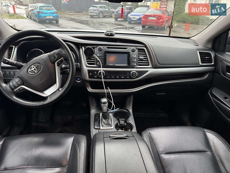Позашляховик / Кросовер Toyota Highlander 2015 в Вінниці фото 15 Позашляховик / Кросовер Toyota Highlander 2015 в Вінниці