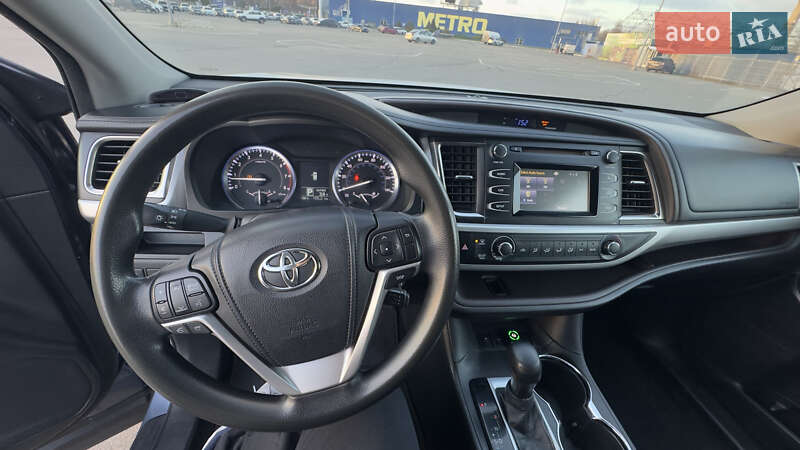 Внедорожник / Кроссовер Toyota Highlander 2015 в Днепре