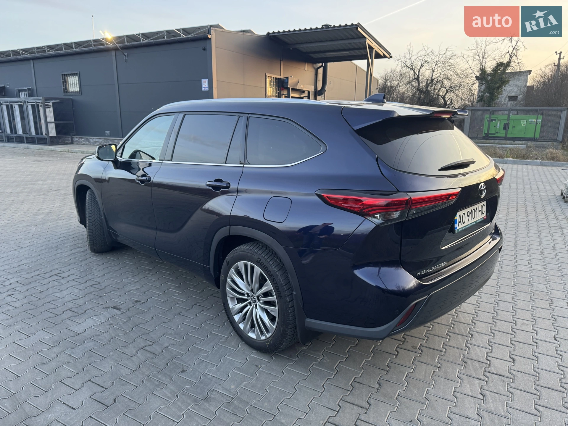 2022 Toyota Highlander - мініатюра 4