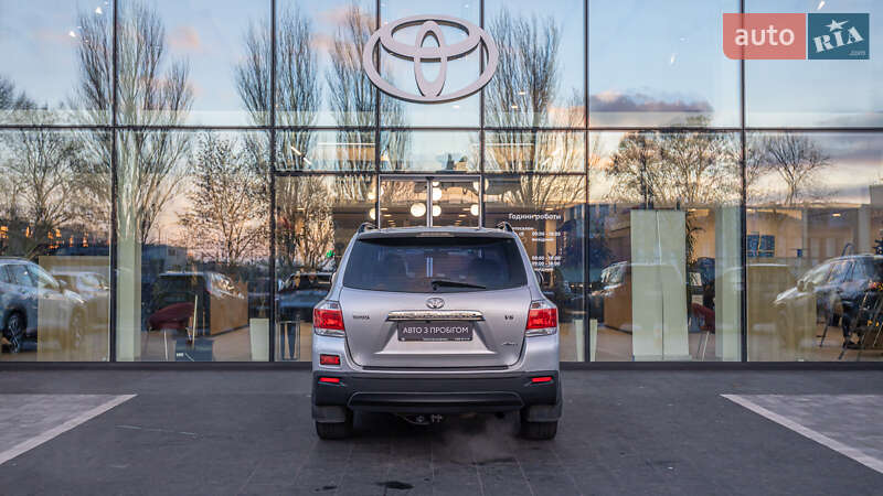 Позашляховик / Кросовер Toyota Highlander 2013 в Дніпрі фото 4 Позашляховик / Кросовер Toyota Highlander 2013 в Дніпрі