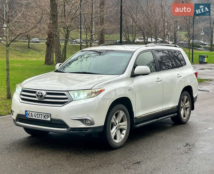 Toyota Highlander 2013