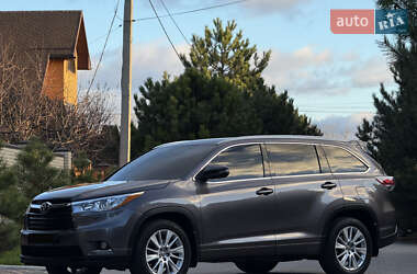 Позашляховик / Кросовер Toyota Highlander 2015 в Дніпрі