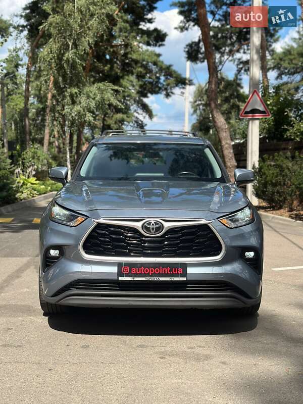 Позашляховик / Кросовер Toyota Highlander 2020 в Білогородці