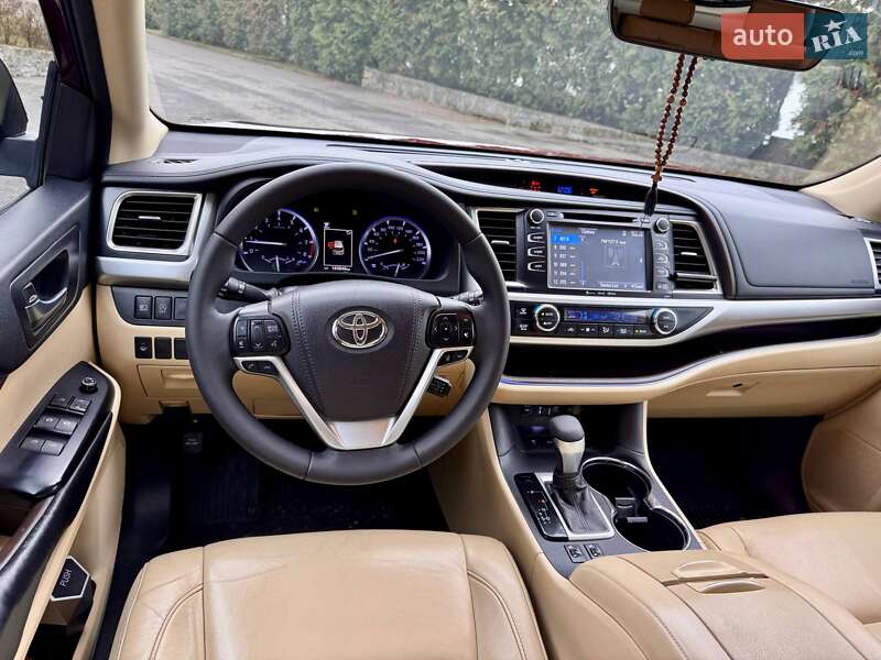 Внедорожник / Кроссовер Toyota Highlander 2018 в Кропивницком фото 31 Внедорожник / Кроссовер Toyota Highlander 2018 в Кропивницком