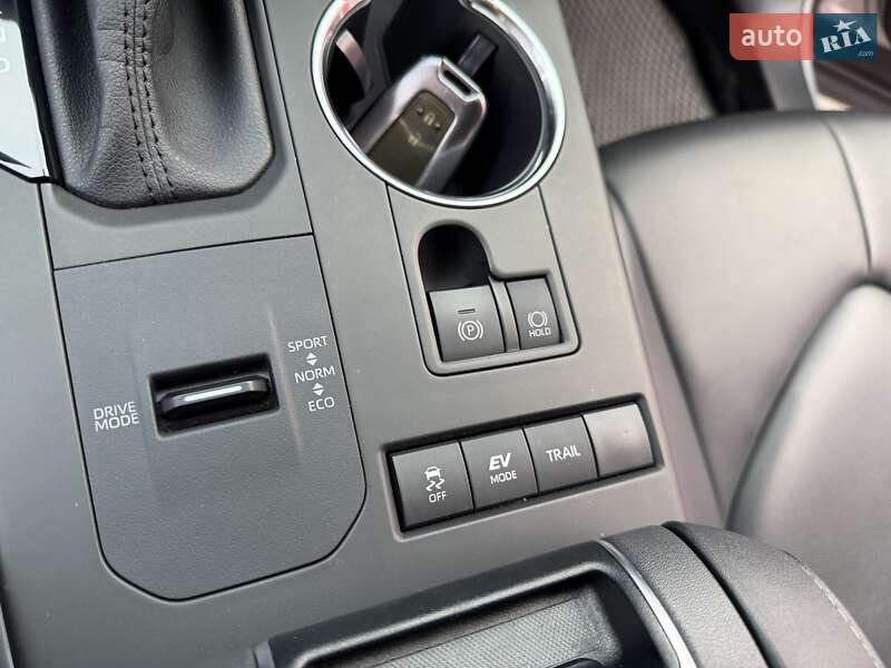 Позашляховик / Кросовер Toyota Highlander 2021 в Дніпрі