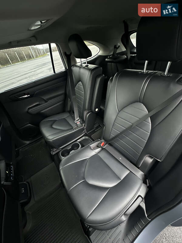 Позашляховик / Кросовер Toyota Highlander 2021 в Вінниці