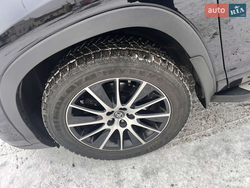 Внедорожник / Кроссовер Toyota Highlander 2019 в Виннице