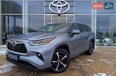 Позашляховик / Кросовер Toyota Highlander 2020 в Києві
