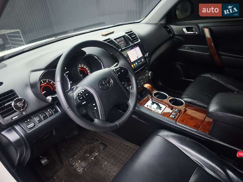 Внедорожник / Кроссовер Toyota Highlander 2011 в Луцке фото 9 Внедорожник / Кроссовер Toyota Highlander 2011 в Луцке