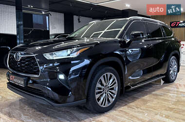 Внедорожник / Кроссовер Toyota Highlander 2020 в Киеве