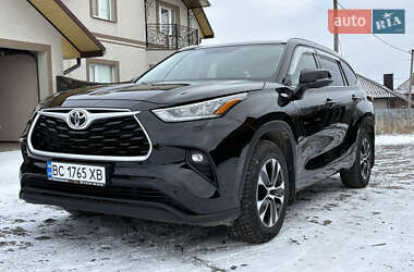 Внедорожник / Кроссовер Toyota Highlander 2020 в Луцке