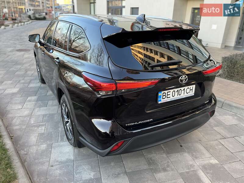 Внедорожник / Кроссовер Toyota Highlander 2020 в Киеве