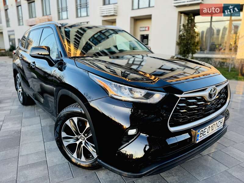Внедорожник / Кроссовер Toyota Highlander 2020 в Киеве