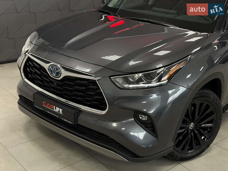Внедорожник / Кроссовер Toyota Highlander 2024 в Тернополе