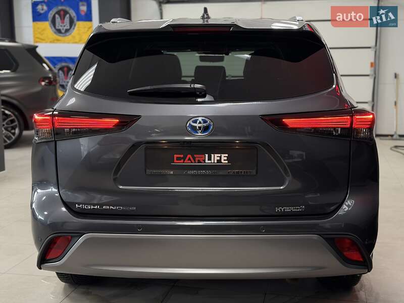 Внедорожник / Кроссовер Toyota Highlander 2024 в Тернополе
