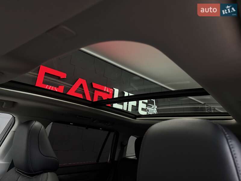 Внедорожник / Кроссовер Toyota Highlander 2024 в Тернополе