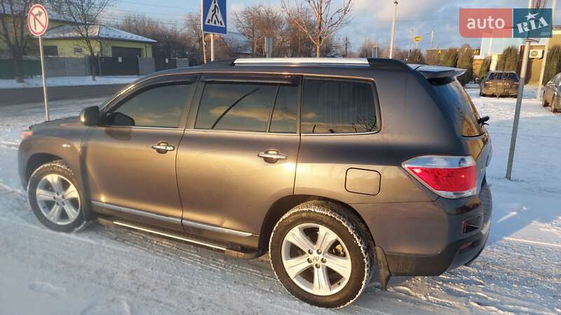 Toyota Highlander 2013